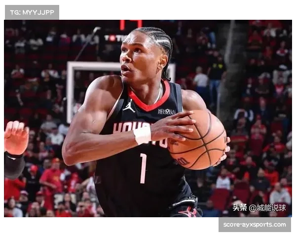 阿门汤普森轻微接触被吹犯规 报告认定应为正确防守